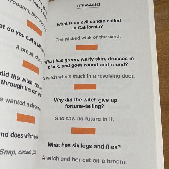 New kid’s children’s Halloween Holiday Book Bundle of 2 Pete the Cat & Joke Book - Picture 4 of 6